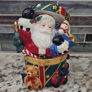 Jolly Santa Red and Green Holiday Decor